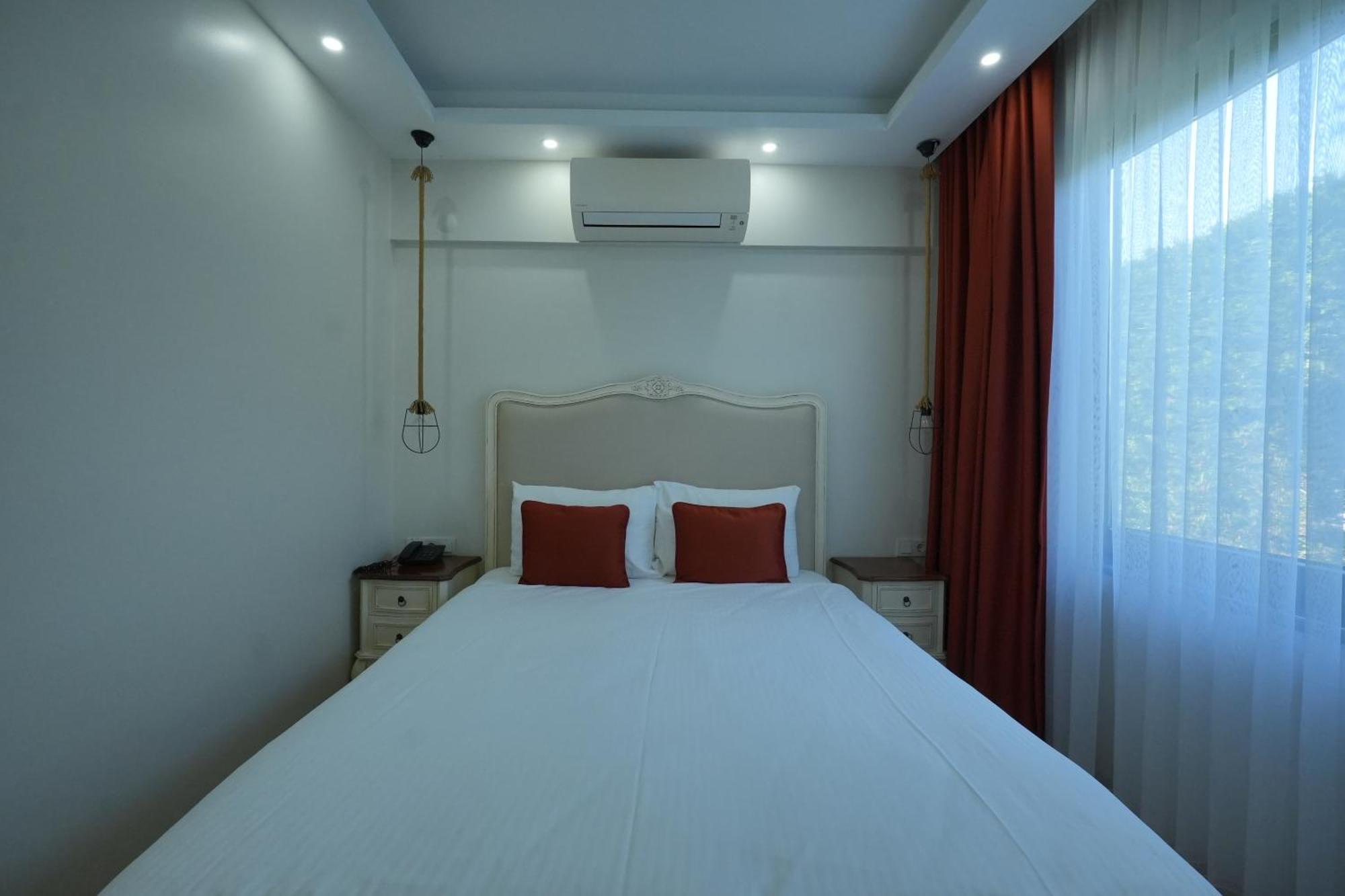 Sapanca Cayir Cimen Otel Exteriör bild